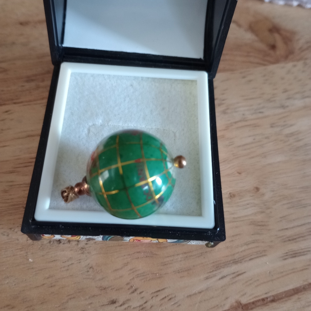 Gemstone globe gold pendant. Your Purchase Supports Wildlife Rescue! - Picture 6 of 8